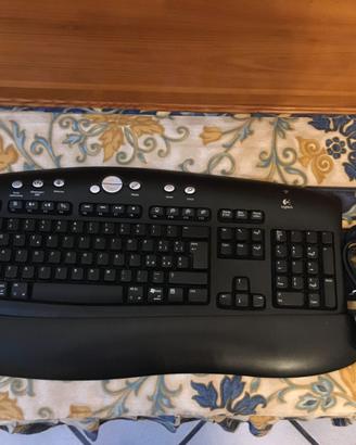 Tastiera  e mouse wireless Logitech