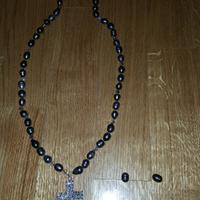Collana di perle con pendente in argento