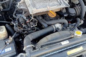 motore e cambio Nissan Terrano 2