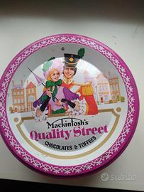 Scatola in latta Quality Street