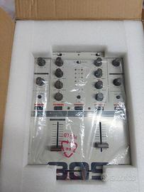 MIXER ROLAND 99 LIMITED