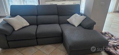 Divani Poltrone e Sofà 