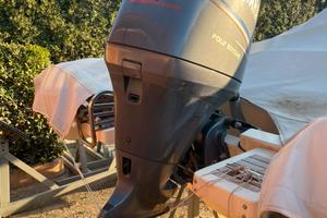 Motore fuoribordo Yamaha 150 del 2005