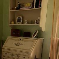 Scrittoio con decorazione