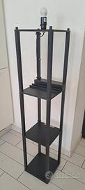 Ripiani da giardino con porte usb