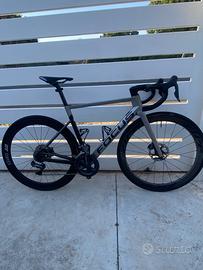 Bici da strada focus Izalco