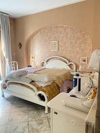 Camera da letto completa su Bari