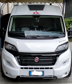 Camper Adria van twin 640 spx