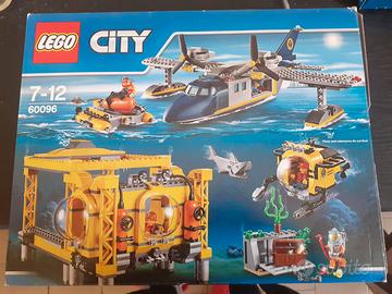 LEGO CITY 60096 SET BASE SOTTOM