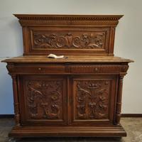 Completa sala da pranzo in noce massiccio scolpito