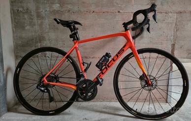 bici corsa Focus paralane ultegra DI2