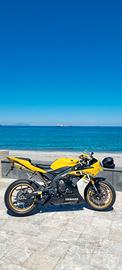 Yamaha R1 Laguna Seca