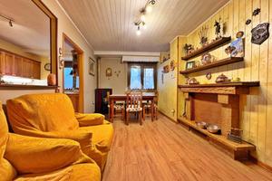 CASA SEMINDIPENDENTE A GUALDO TADINO