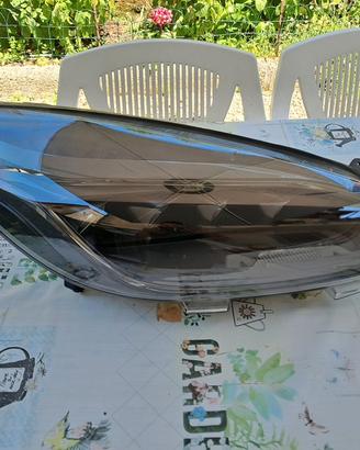 Faro Full Led Fiesta st 2019 destro