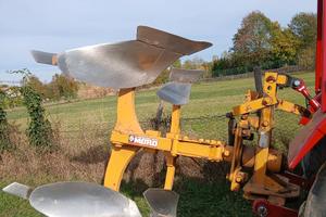 Aratro moro monovomero 