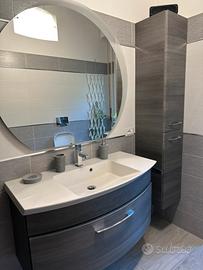 Mobile bagno con lavabo, specchio LED e colonna