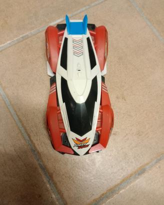 macchina giocattolo 