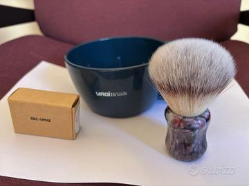 Rasatura: pennello barba, ciotola, testina rasoio