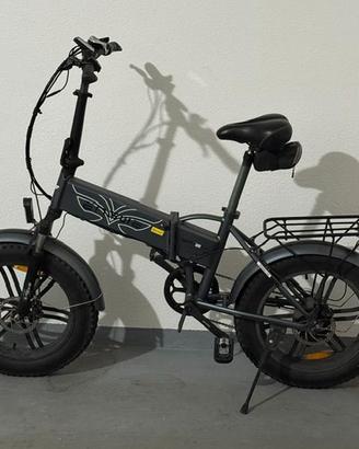 Bici elettrica marca Engwe