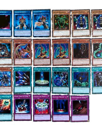 Lotto 23 Yu-gi-oh deck di Yami Yugi speed duel