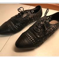 Due paia di scarpe leggere estive di pelle