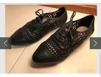 Due paia di scarpe leggere estive di pelle