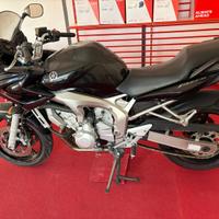 YAMAHA FZ6 FAZER 600