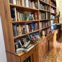 Libreria in faggio listato