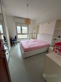 Stanza in appartamento di 110 m² a Pisa
