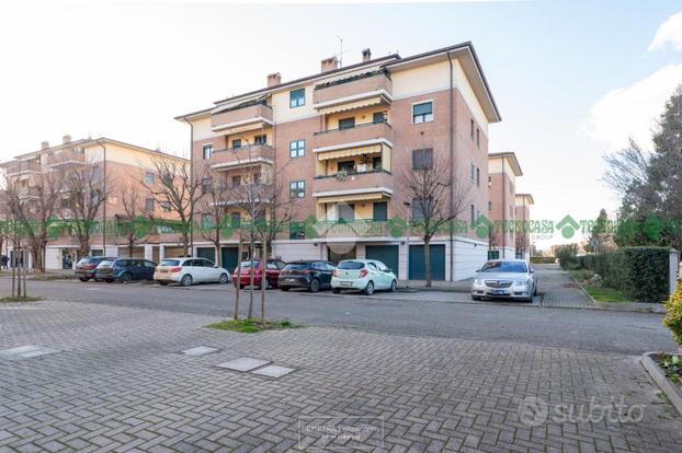 3 LOCALI A CASTELFRANCO EMILIA