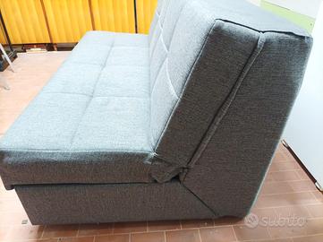 Divano letto matrimoniale compatto