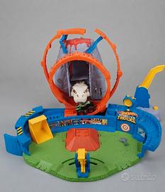 pista Hot Wheels Monster Trucks Arena Vulcano 