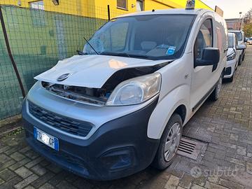 Fiat fiorino cargo incidentato