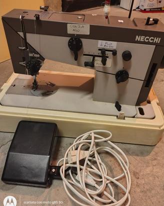 macchina da cucire necchi