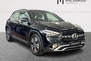 MERCEDES-BENZ GLA 200 d Progressive Advanced auto