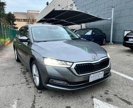 SKODA Octavia 2.0 TDI EVO SCR DSG Wagon Style