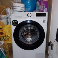 Lavatrice LG carico frontale 9 kg