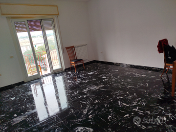 Appartamento con box auto e orto 133mq+18