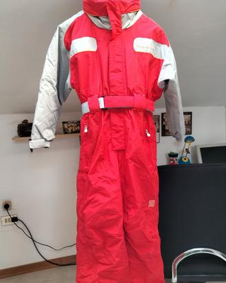 Tuta da sci per bambini rossa .
