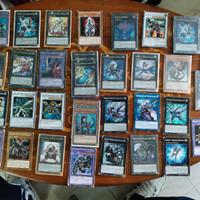 Lotto Yu-Gi-Oh! con 34 Carte Originali 