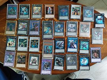 Lotto Yu-Gi-Oh! con 34 Carte Originali 