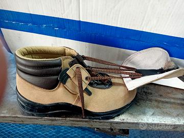 scarpe saldatore
