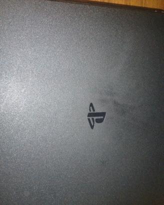 PlayStation 4 slim + gioco GTA 5 