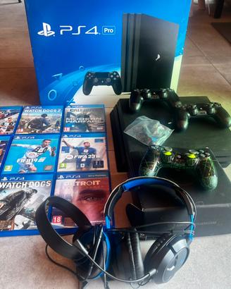PS4 PRO 1TB + giochi e accessori
