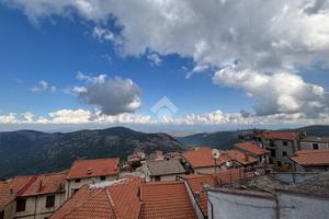 3 LOCALI A ROCCA MASSIMA