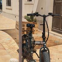 Bici elettrica usata un estate