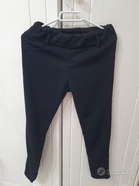 Pantaloni neri 3/4