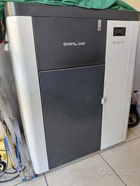 caldaia policombustibile Girolami Biomatic da 30kW