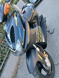 Aerox   R