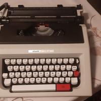 macchina  da scrivere 